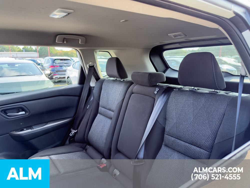 Used 2024 Nissan Rogue SV FWD image 8