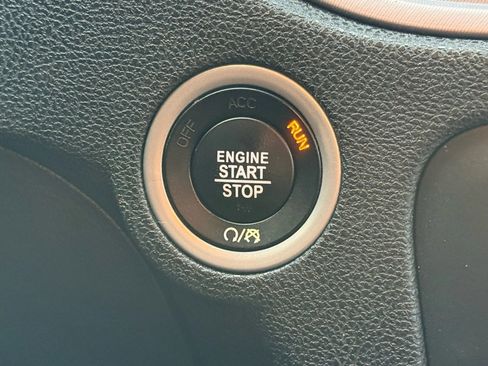 Used 2023 Dodge Charger SXT w/ Blacktop Package image 35