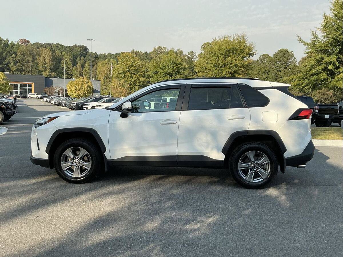 Used 2024 Toyota RAV4 XLE w/ Convenience Package FWD image 2