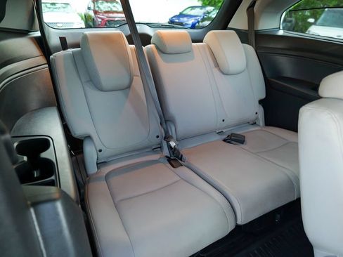 Used 2023 Honda Odyssey Touring image 34