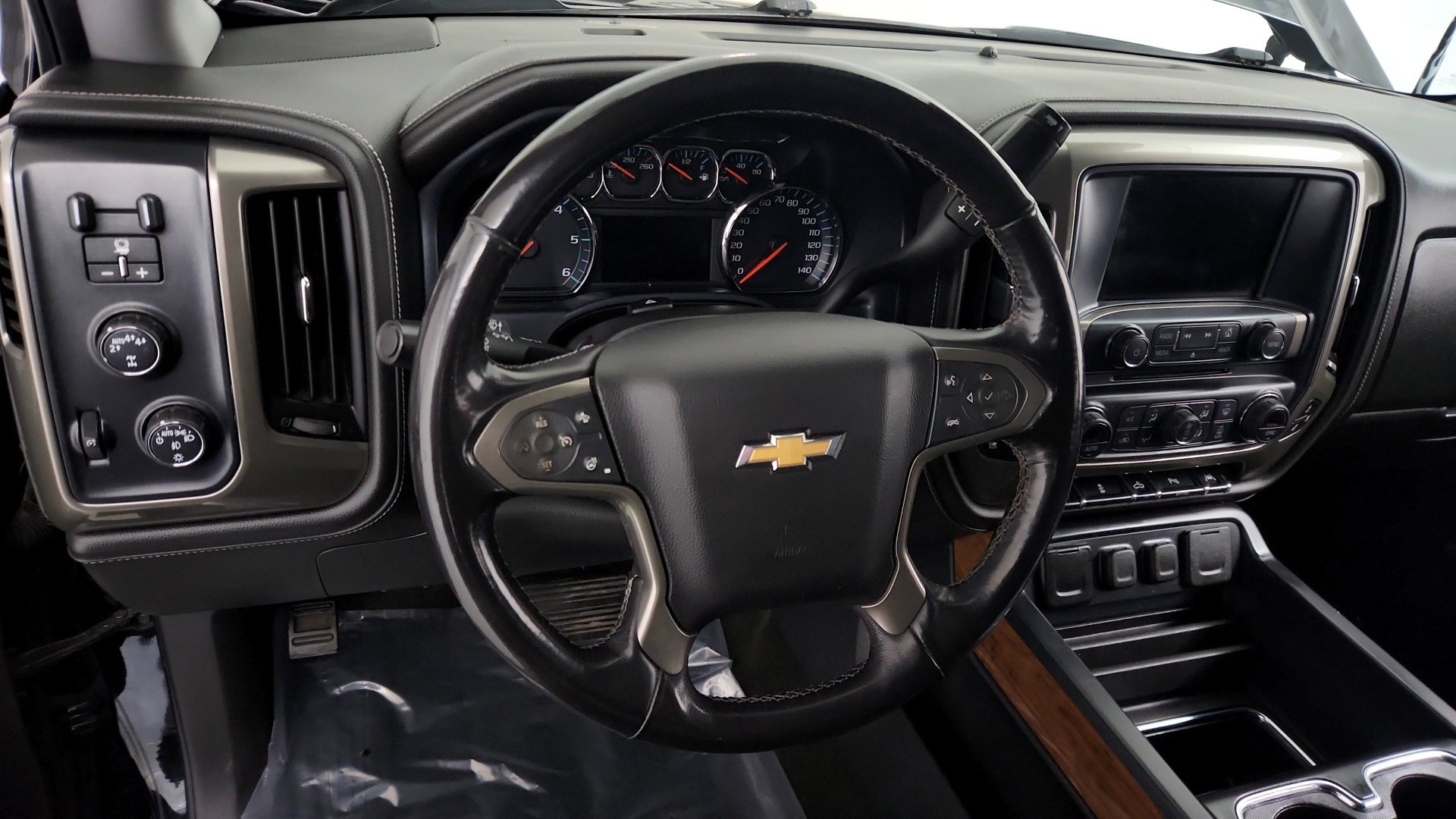 Used 2018 Chevrolet Silverado 1500 High Country AWD/4WD image 18