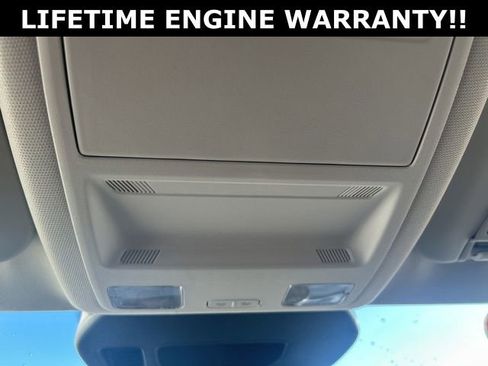 Used 2022 Ford Escape SE image 30