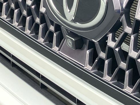 Used 2022 Toyota Tacoma Limited w/ Nightshade Package image 12