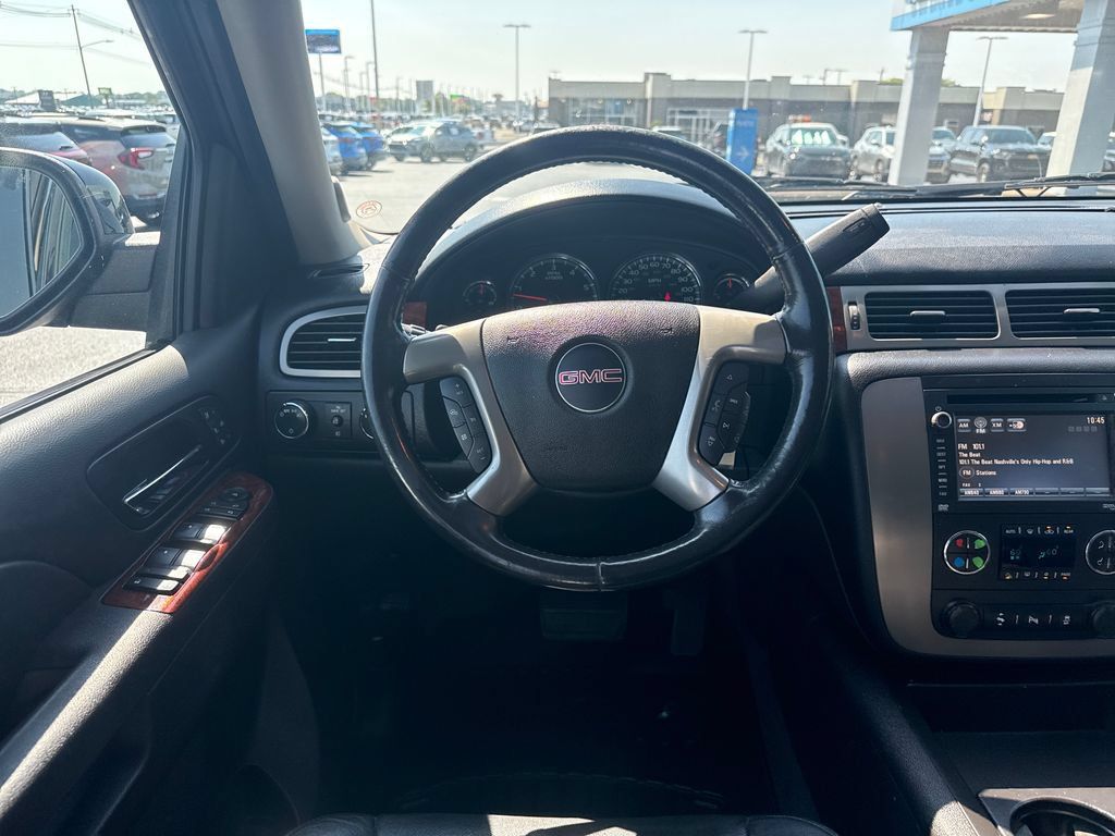 Used 2012 GMC Yukon XL SLT AWD/4WD image 17