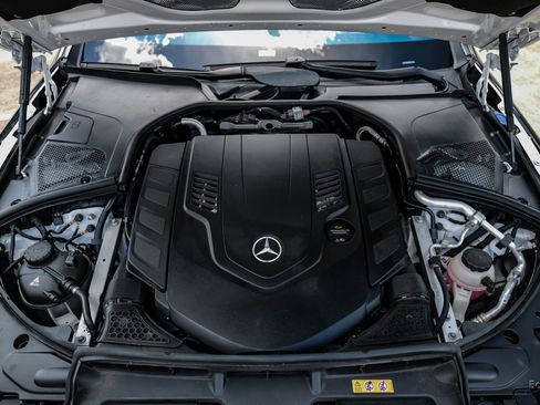 Used 2024 Mercedes-Benz Maybach S 580 4MATIC image 3