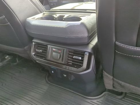 Used 2023 Ford F150 Lightning Platinum image 18