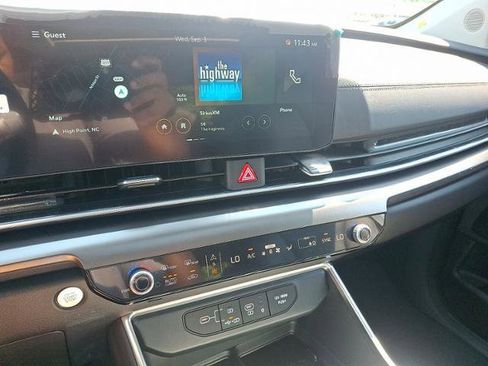 New 2026 Kia Carnival SX w/ SX Dark Edition Package image 8