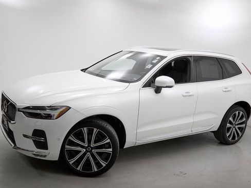 Certified 2023 Volvo XC60 B6 Ultimate image 4