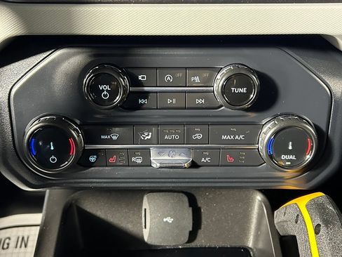 Used 2022 Ford Bronco Badlands AWD/4WD image 24
