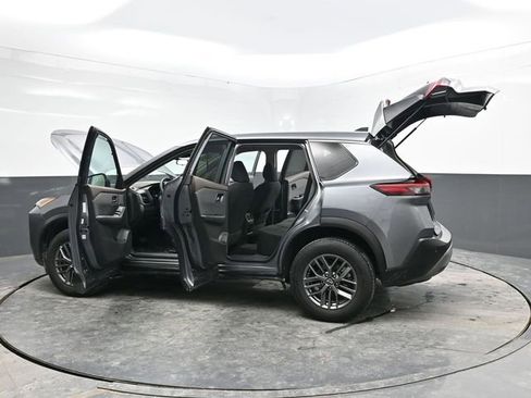 Used 2023 Nissan Rogue S image 36