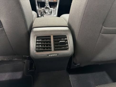 Used 2018 Volkswagen Golf S FWD image 24