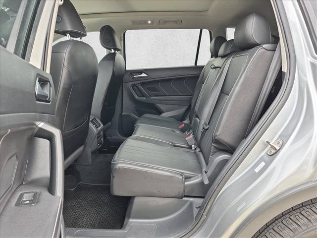 Used 2022 Volkswagen Tiguan SE FWD image 14