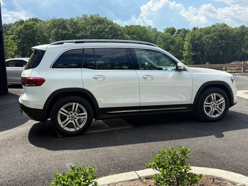 Used 2023 Mercedes-Benz GLB 250 4MATIC image 10