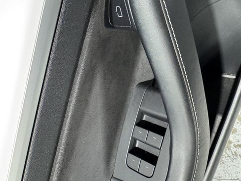 Used 2021 Tesla Model 3 Standard Range Plus RWD image 33