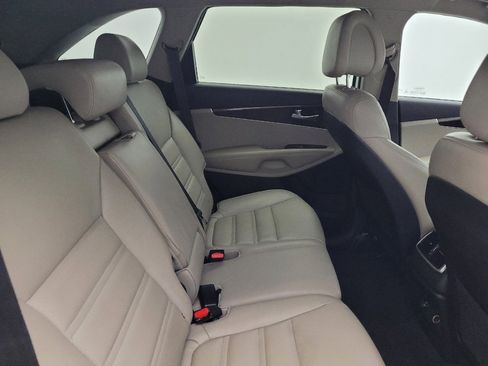 Used 2016 Kia Sorento EX AWD/4WD image 19
