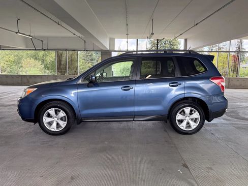 Used 2014 Subaru Forester 2.5i Touring AWD/4WD image 8