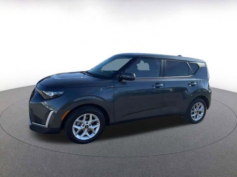 Used 2025 Kia Soul LX w/ LX Technology Package image 8