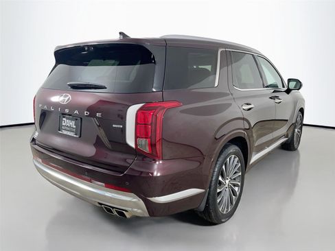 Used 2024 Hyundai Palisade Calligraphy image 13
