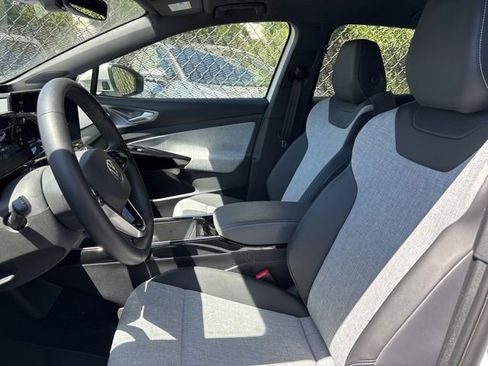 Used 2024 Volkswagen ID.4 2WD image 7