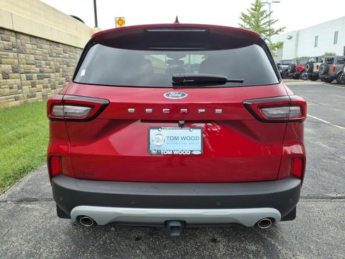 Used 2023 Ford Escape Platinum w/ Premium Technology Package AWD/4WD image 9
