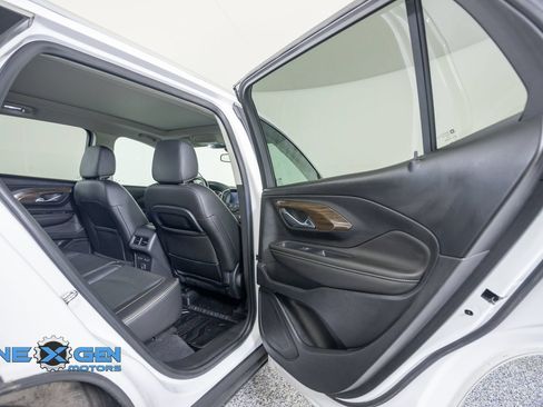 Used 2020 GMC Terrain Denali w/ Denali Premium Package AWD/4WD image 35