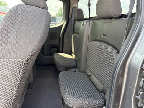 Used 2017 Nissan Frontier SV RWD image 9