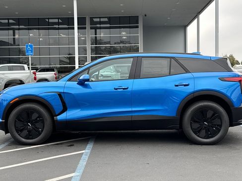 New 2026 Chevrolet Blazer EV LT image 6