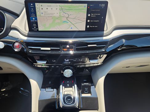 Used 2025 Acura MDX FWD w/ Technology Package image 17