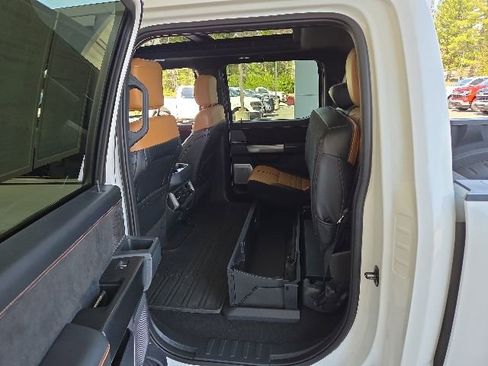 Used 2023 Ford F350 Platinum AWD/4WD image 57