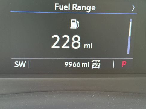 Used 2021 Cadillac XT4 Premium Luxury AWD/4WD image 25