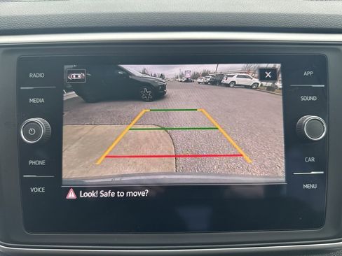 Used 2021 Volkswagen Atlas Cross Sport SE image 26