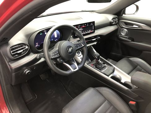 Certified 2024 Dodge Hornet GT image 17