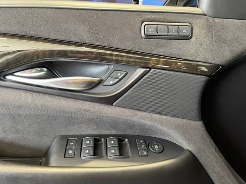 Used 2019 Cadillac Escalade Platinum AWD/4WD image 52