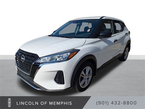 Used 2024 Nissan Kicks S image 1