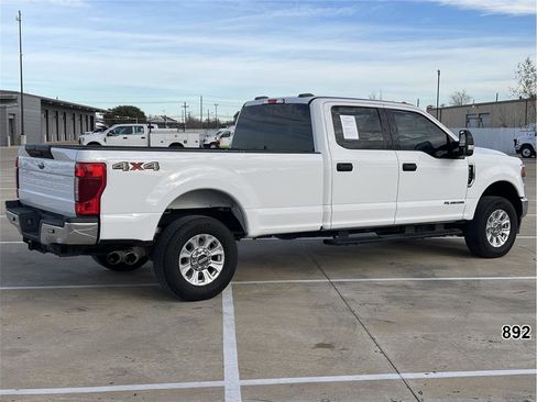 Used 2021 Ford F250 XLT image 2