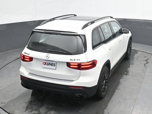 Used 2025 Mercedes-Benz GLB 35 AMG 4MATIC image 34