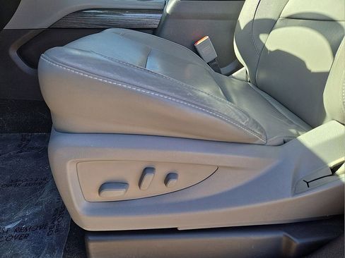 Used 2018 Chevrolet Tahoe LT image 26