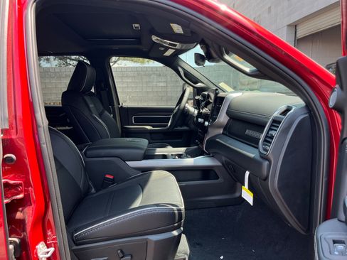 New 2026 RAM 3500 Laramie AWD/4WD image 28
