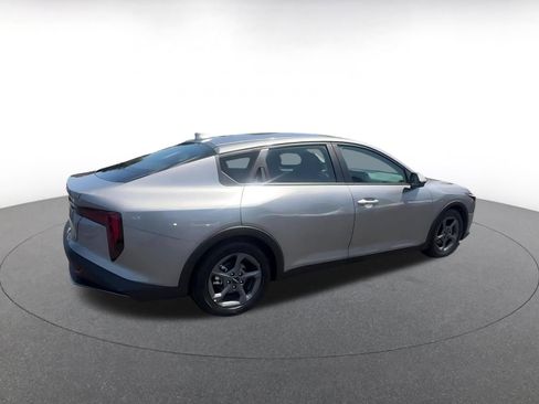 Used 2025 Kia K4 LXS FWD image 14
