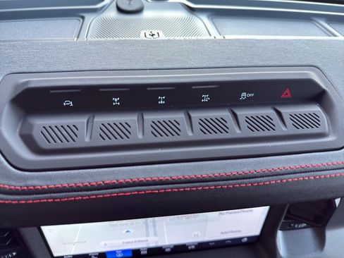 New 2025 Ford Bronco Raptor image 38