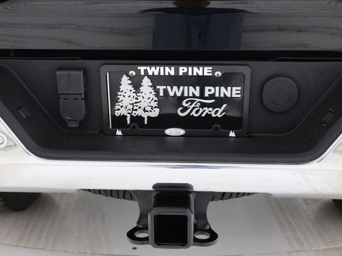 Used 2024 GMC Sierra 2500 SLT w/ SLT Premium Package image 14