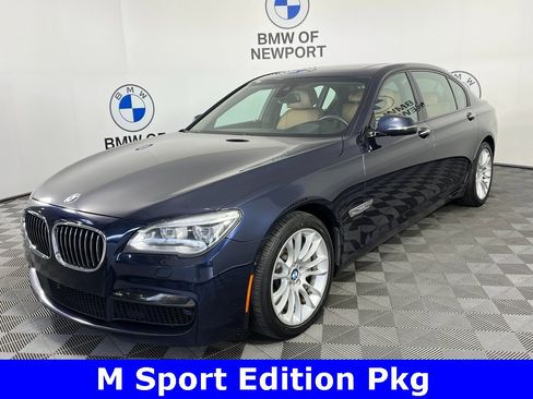 Used 2015 BMW 750Li xDrive image 3