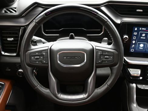 Used 2023 GMC Sierra 1500 Denali Ultimate image 15