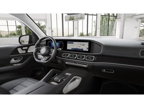 New 2026 Mercedes-Benz GLS 450 4MATIC image 5
