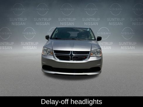 Used 2020 Dodge Grand Caravan SE FWD image 10
