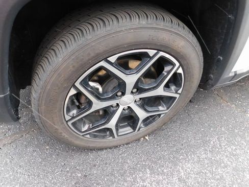 Used 2024 Jeep Compass Limited image 4