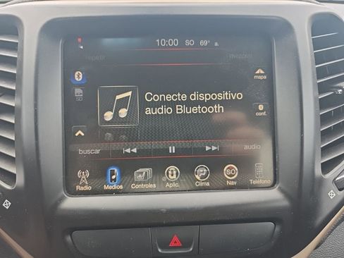 Used 2016 Jeep Cherokee Latitude w/ Cold Weather Group image 25