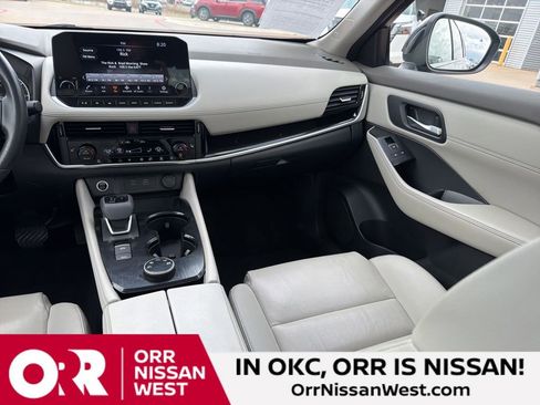 Used 2023 Nissan Rogue SL w/ SL Premium Package AWD/4WD image 19