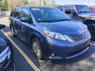 Used 2016 Toyota Sienna XLE FWD video 2