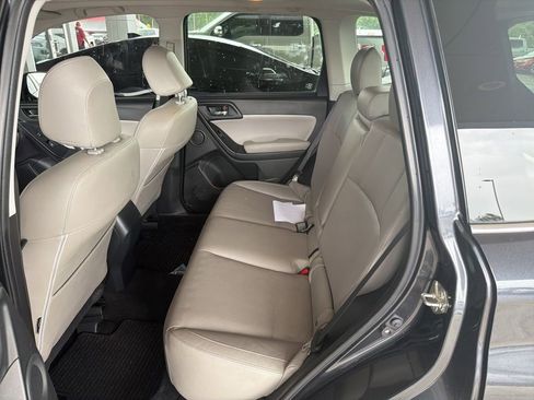 Used 2017 Subaru Forester 2.5i Limited AWD/4WD image 12